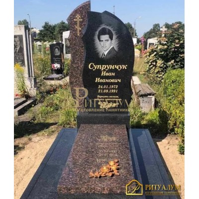 Европейский памятник №21 — ritualum.ru
